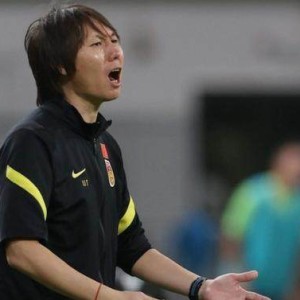 李铁：球员身体比40强赛时疲劳 调整好迎接下一场