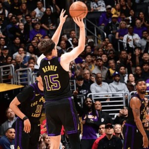 星空官网-ESPN预测明日比赛：湖人胜率34.4%，掘金胜率65.6%