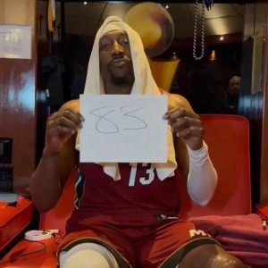 星空平台-阿德巴约轰下83分超科比：当机会来临时，他死死握住了|科比·布莱恩特|NBA|湖人|热火|迈阿密热火队_新浪新闻